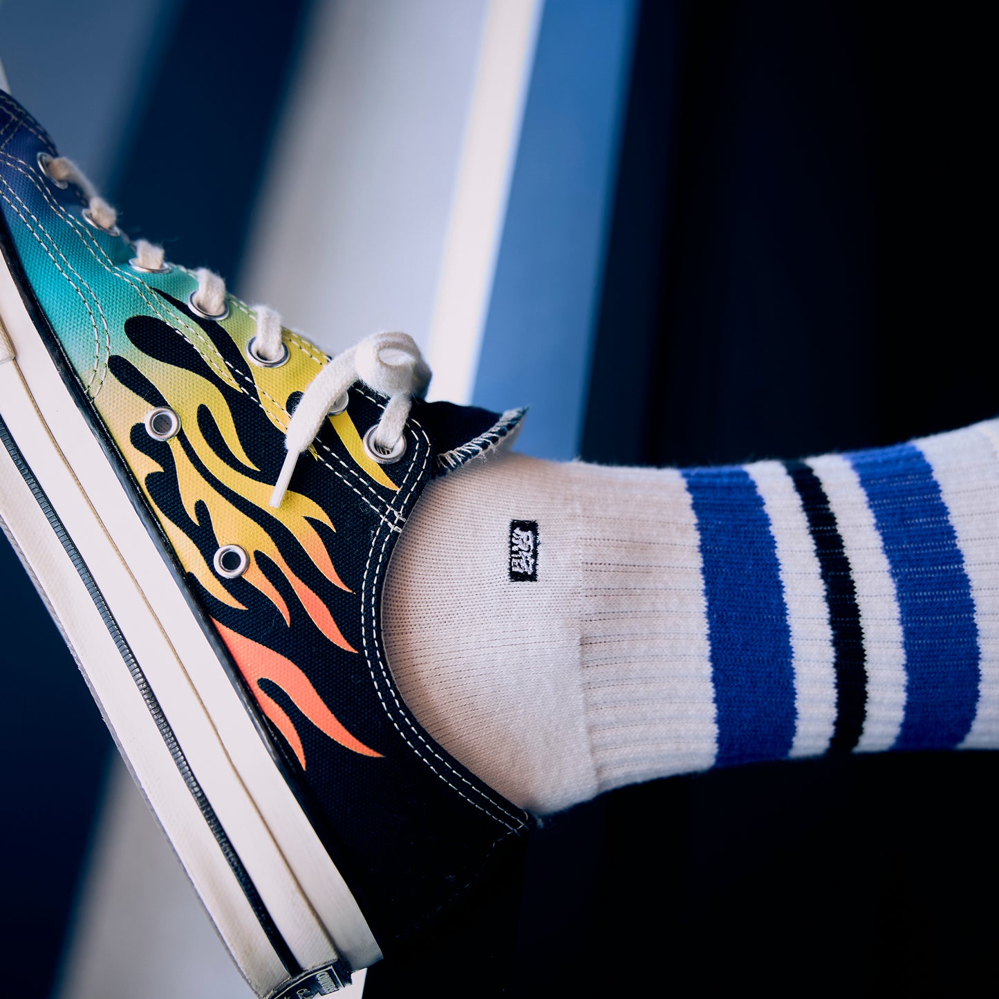 ORIGINAL HARAJUKU LOGO LINE SOCKS - BLUE