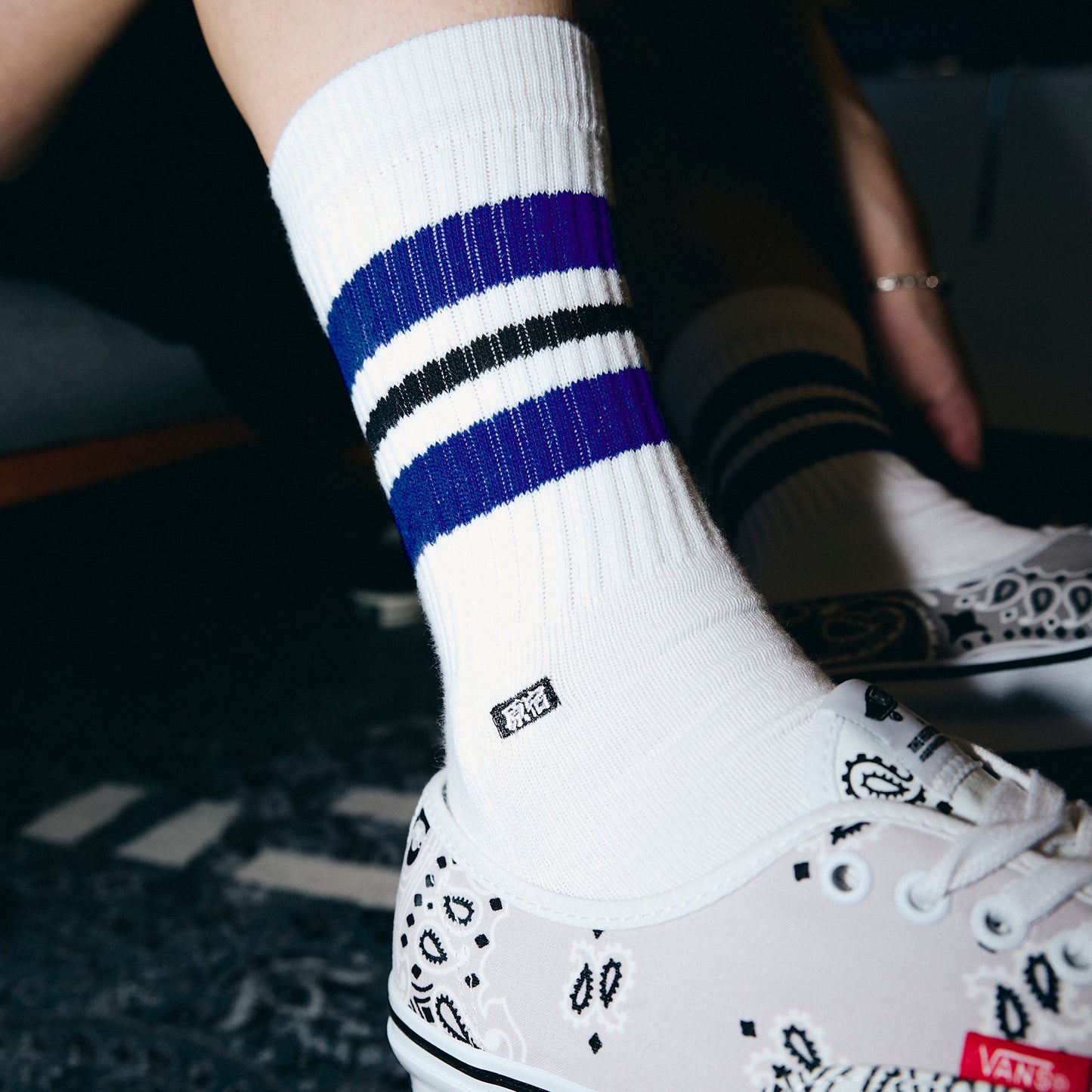 ORIGINAL HARAJUKU LOGO LINE SOCKS - BLUE